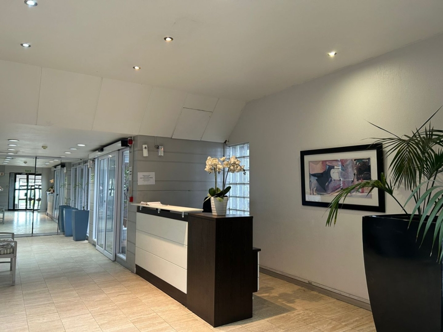 To Let 1 Bedroom Property for Rent in Three Anchor Bay Western Cape